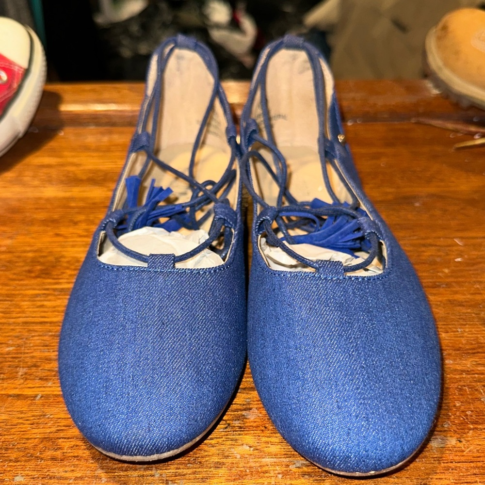 Womens bu collection shoes size 8.5